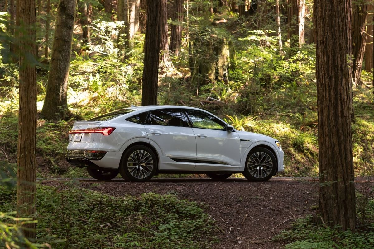 Luxury Meets Versatility: 2024 Audi Q8 Sportback E-Tron Prestige