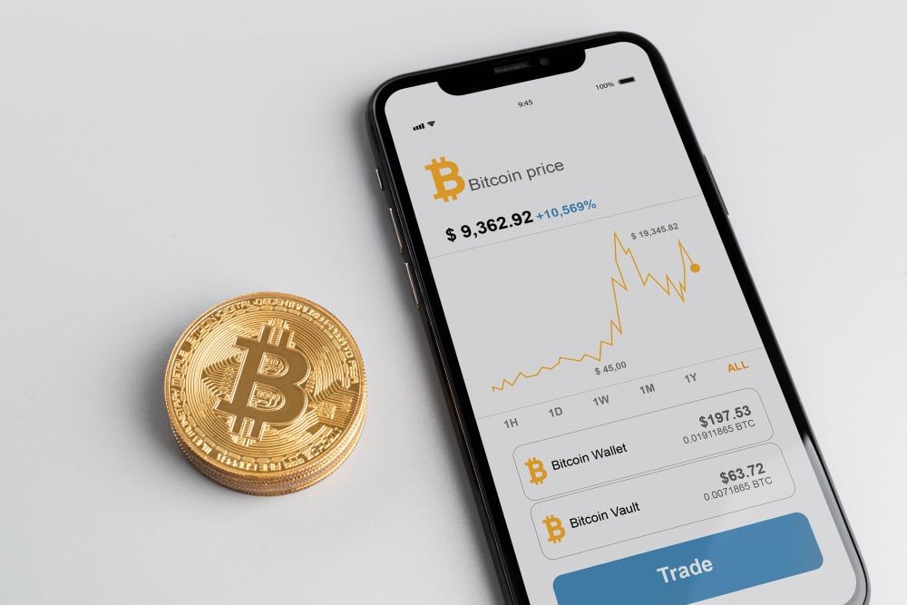Exploring Cryptocurrencies in Space Colonization:Bitcoin as an Interstellar Currency