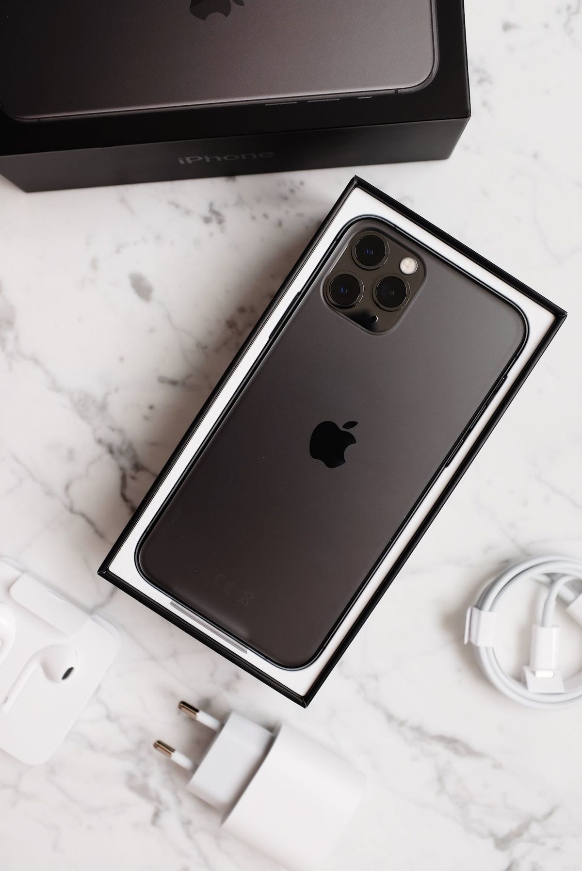 5 Reasons Why You Need a Smartphone