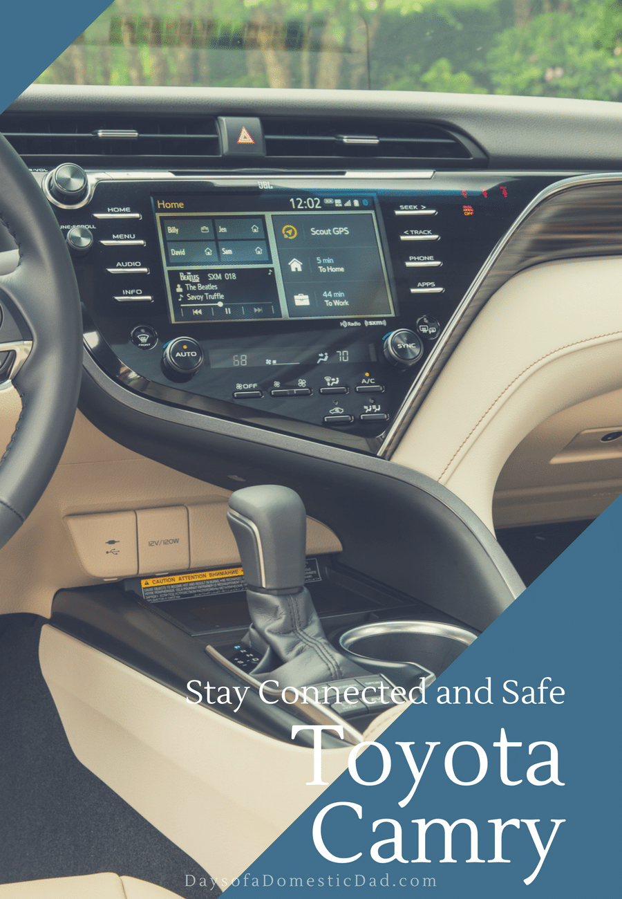 Stay Connected and Going with the 2018 Toyota Camry