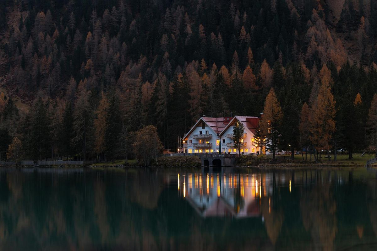Reviewing Real Estate In Canada: Pros and Cons