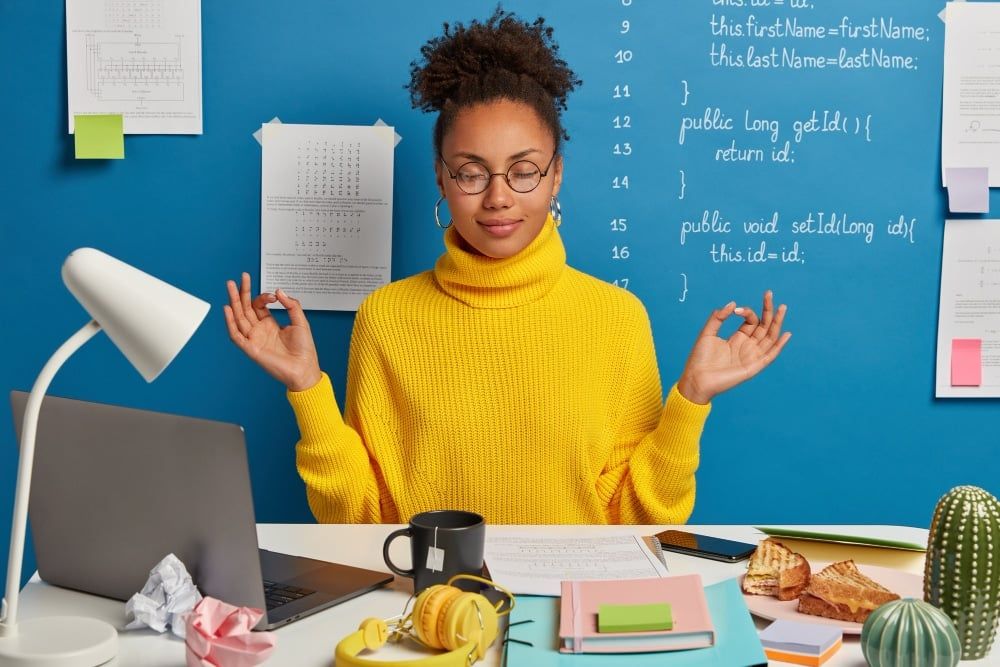 Dosing Off At Your Desk? How To Stay Awake And Alert At Work