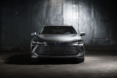 The All-Wheel Drive Toyota Avalon is a Hugger