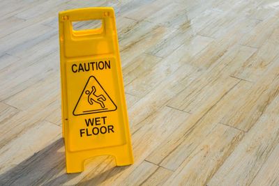6 Must-Know Tips for Navigating Slip and Fall Legalities