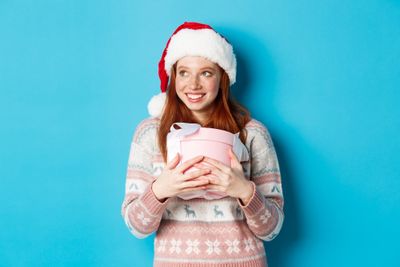 9 Budget-Friendly Christmas Shopping Ideas for Parents To Save More!