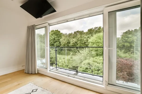 The Pros and Cons of Installing Sliding Doors and Windows