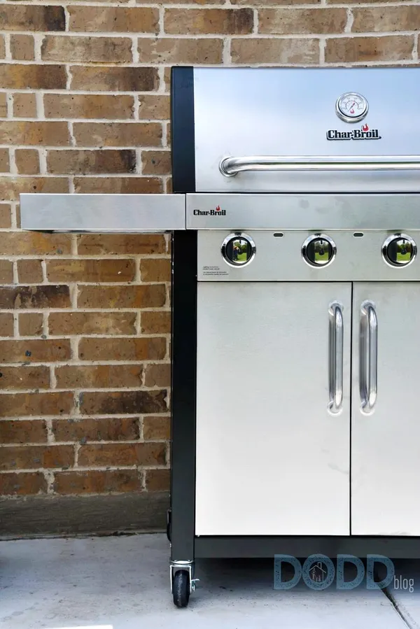 Stainless steel gas grill