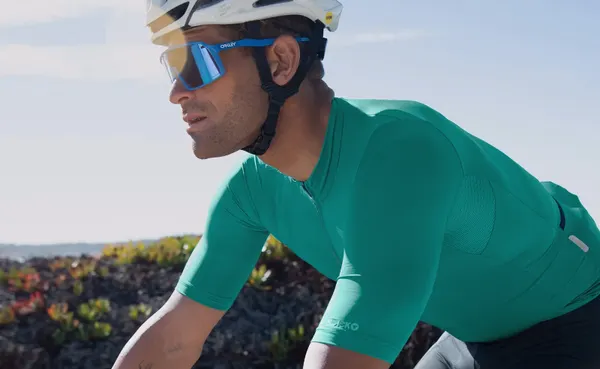 From Head to Toe: Choosing the Right Cycling Clothes