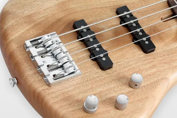Do You Play Bass? Here Are Some Useful Tips Learn