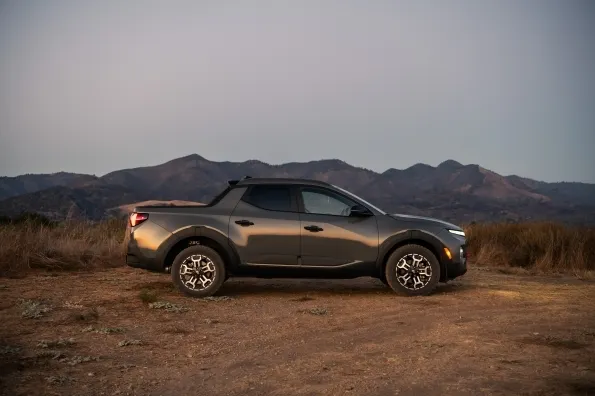 Hyundai Santa Cruz: Redefining Compact Pickup Trucks