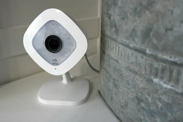 NETGEAR Arlo Q Security Camera System
