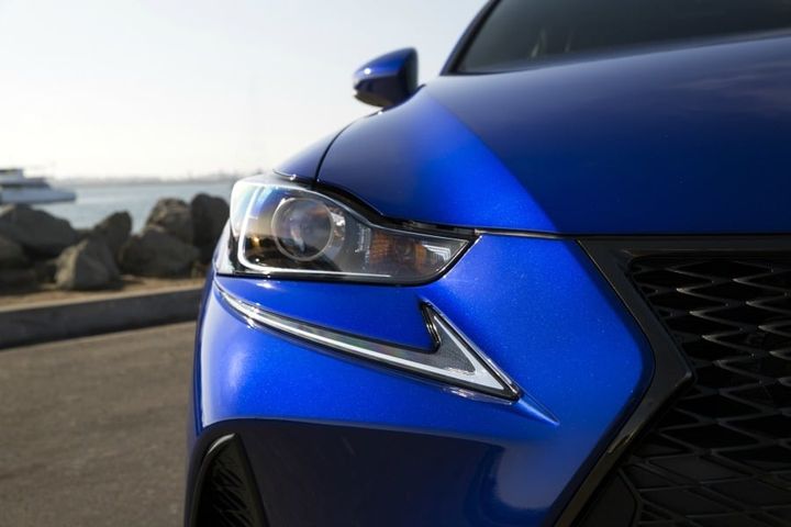 2019 Lexus IS 350