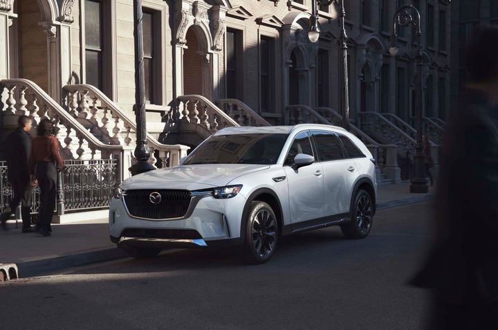 2024 Mazda CX-90 Premium Plus: A Perfect Blend of Style, Comfort, and Advanced Technology