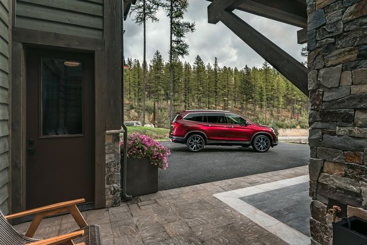 7 Reasons the 2019 Honda Pilot Elite AWD is the Best Family SUV