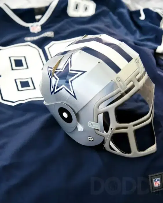 Why Mystery Boxes Are the Perfect Gift for Football Fans