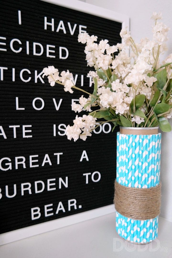 Super Easy DIY Vase Craft - Pringles Can Vase