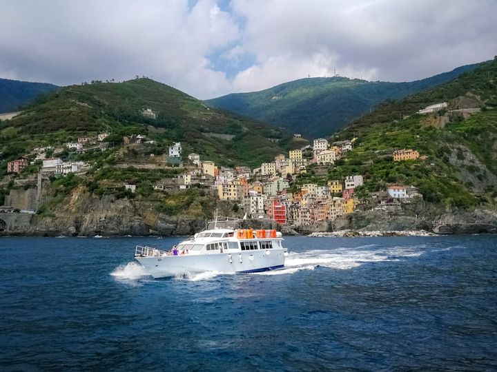 Saint Martin by Yacht: Top 7 Bays You Can’t Reach on FootWhy Saint Martin by Yacht?