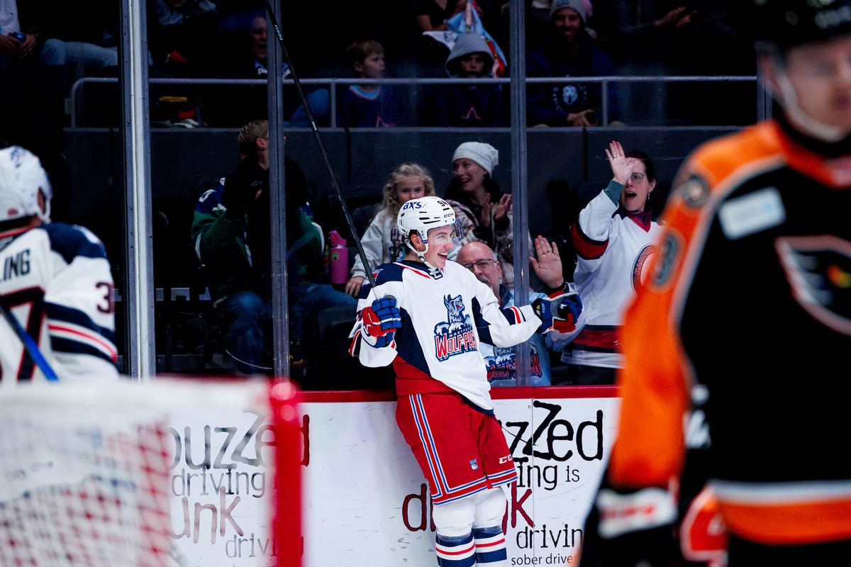 Gabe Perreault Helping Wolf Pack Find Footing, Win Games