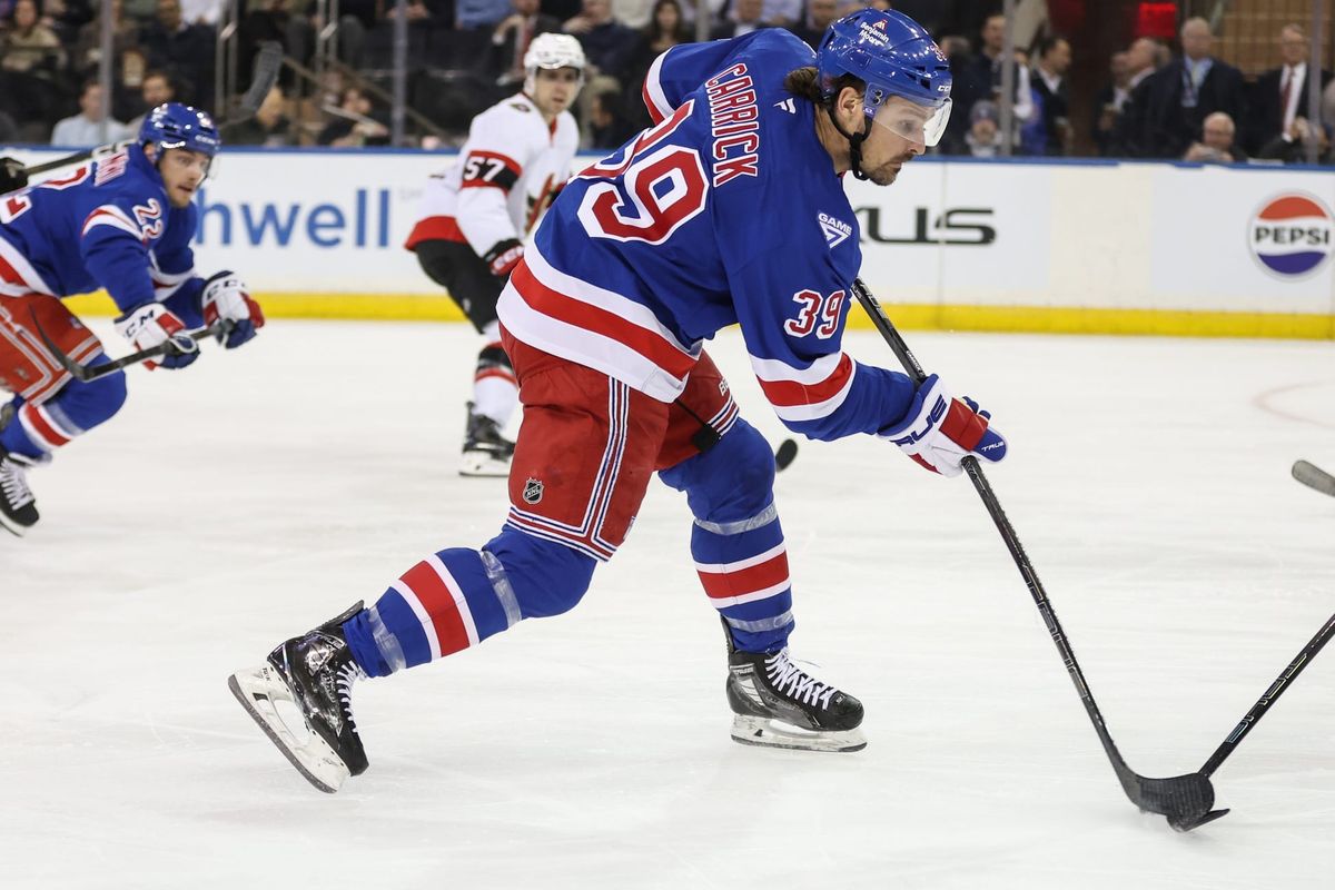 Trade One, Keep One: Jonny Brodzinski vs. Sam Carrick