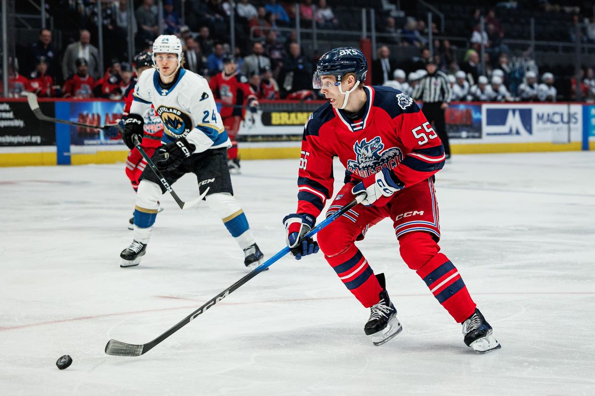 Wolf Pack Fall to Monsters 3-2 in Close Contest