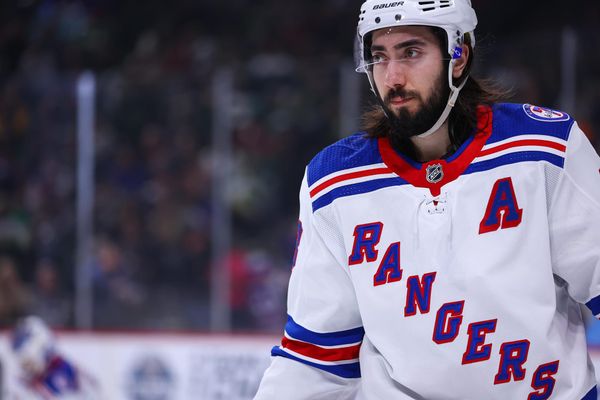 Center or Wing: Where Should Mika Zibanejad Play This Season?