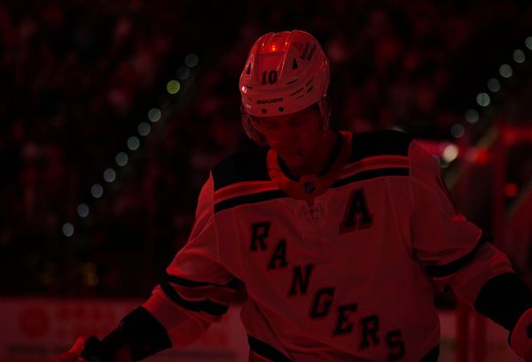 The Rangers Shouldn’t Rush Into an Artemi Panarin Contract Extension