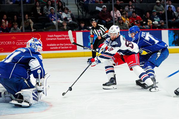 Wolf Pack Can't Complete Comeback, Lose to Crunch 5-3