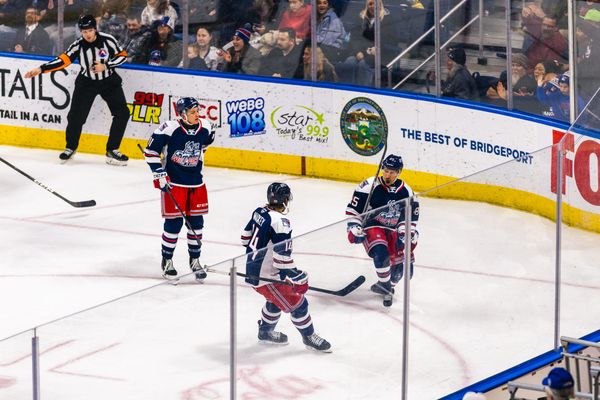Wolf Pack Earn Big Win Over Islanders 5-2