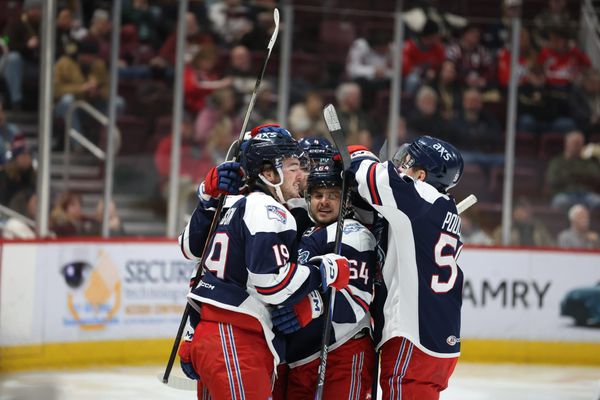 Fix-Wolansky, McConnell-Barker Lead Wolf Pack Past Bears 5-4