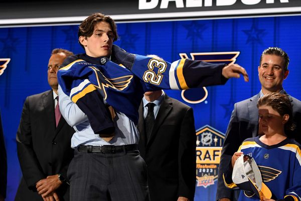 Should the Rangers Trade Down in the Draft With St. Louis?
