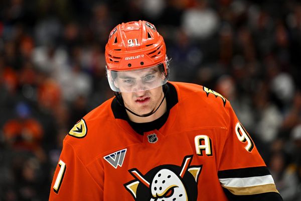 Joe's Reaction of the Week (Chip's Version): Danny Briere, Keith Jones, and the Leg Drop Felt 'Round the League