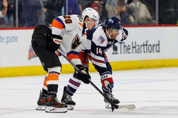 Wolf Pack Fall to Phantoms 4-1