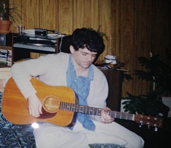 Rich playing acoustic, mid '90s