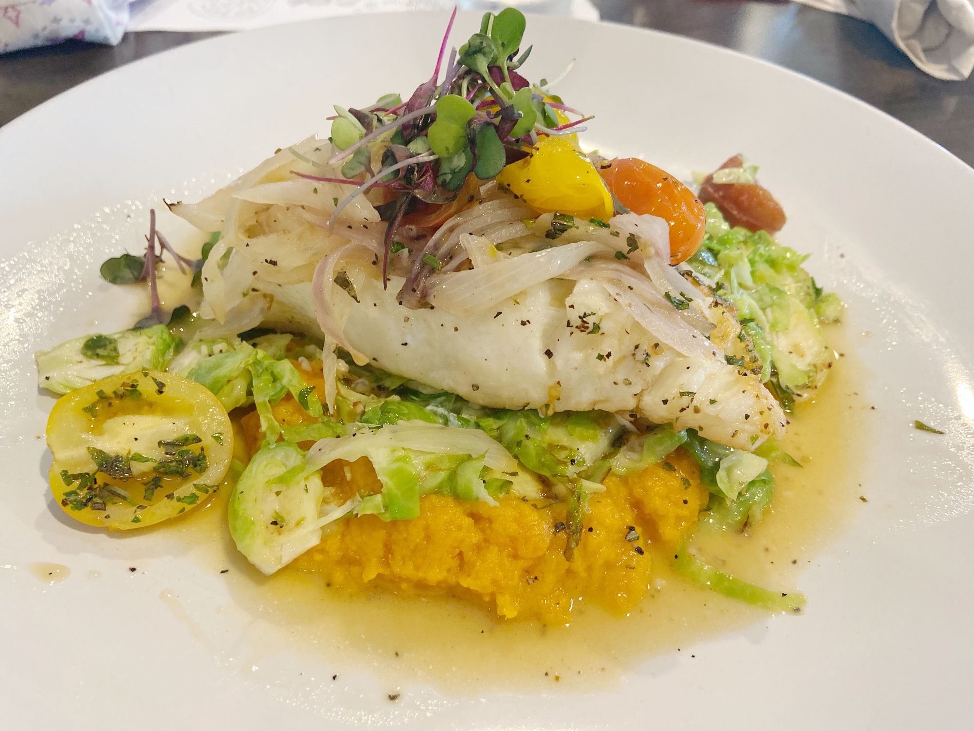 Dining Around Smith Mountain Lake