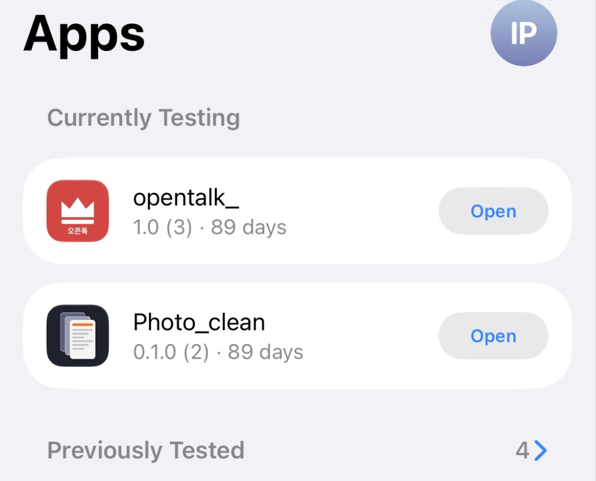 TestFlight에서 테스트 중인 앱 두 개, opentalk_와 Photo_clean