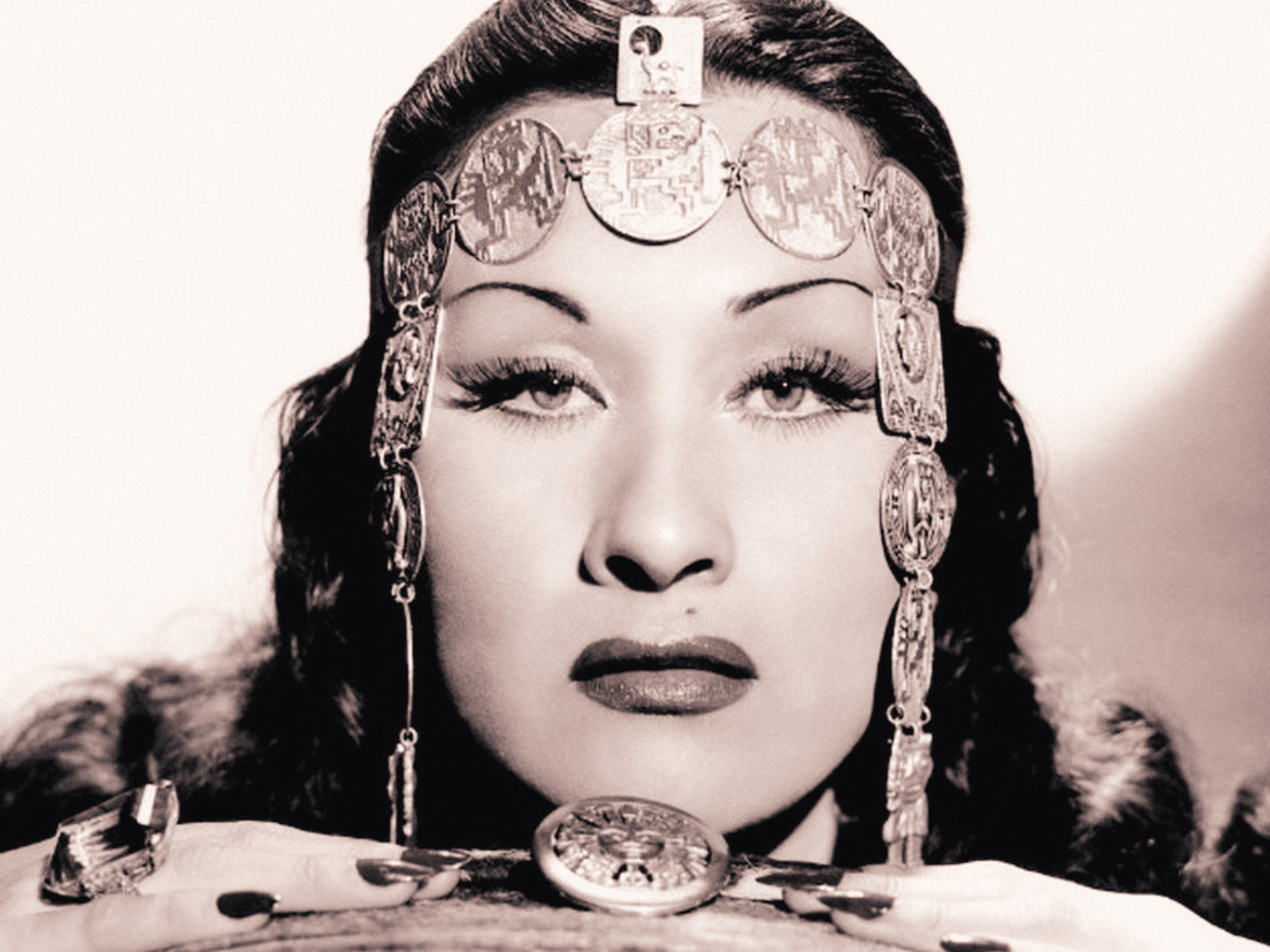 Yma Sumac: The Peruvian Singer With a Five-Octave Voice