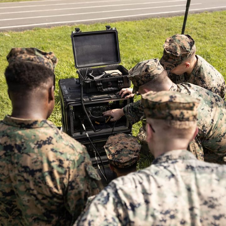 US Marines Test Satellite-Independent Link Between Philippines and Australia