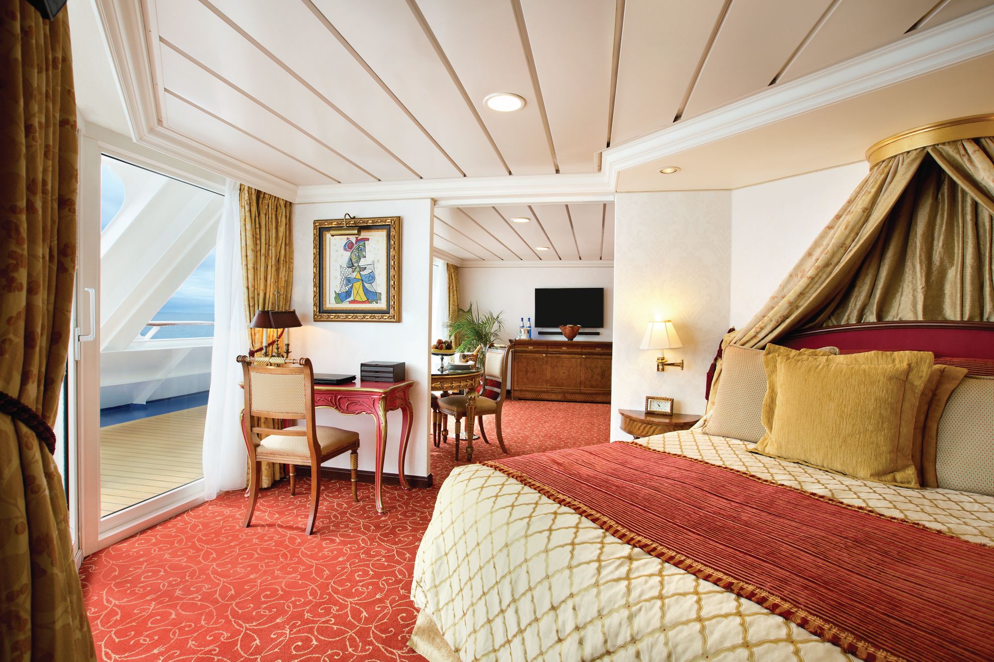 Owners Suite - Oceania Marina