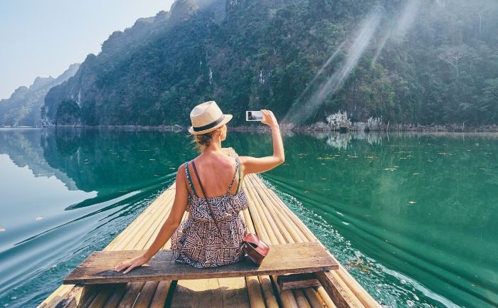 Take photos on your mobile to share instantly