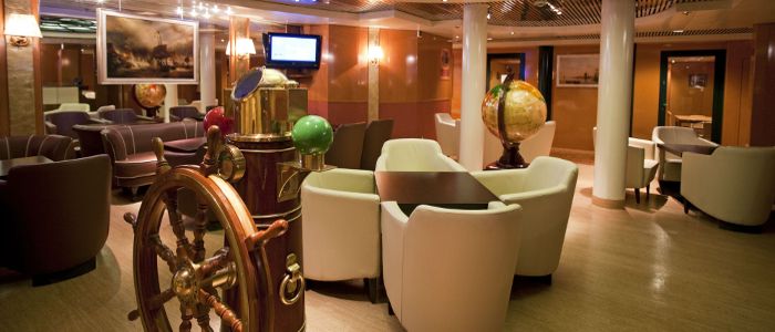 cruise and maritime lounge