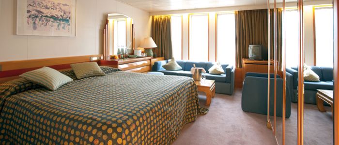 cruise and maritime cabin