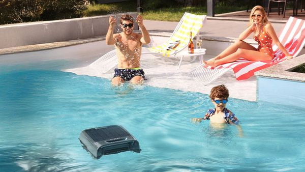 Pool Skimmer: Revolutionize Pool Cleaning with the Aiper Surfer S2 Pool Skimmer