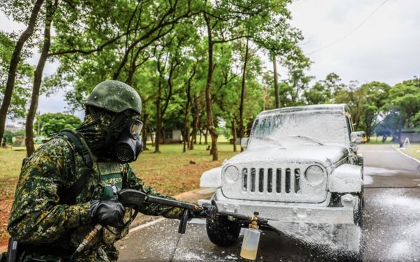 Taiwan 33rd Chemical Group conducts CBRN exercise
