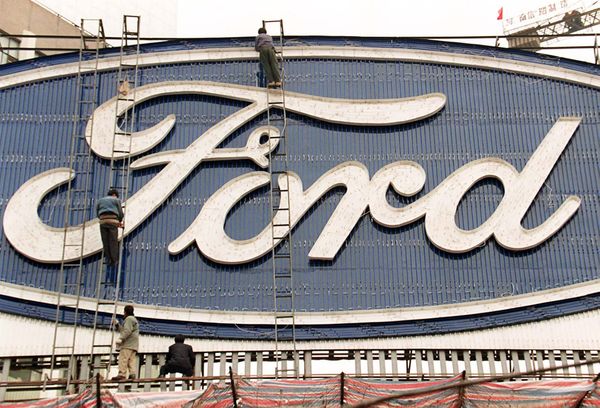 Getty Image Roundup: Taxes!