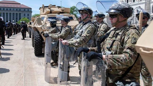 Indignity Vol. 2, No. 85: Sorry spectacle.