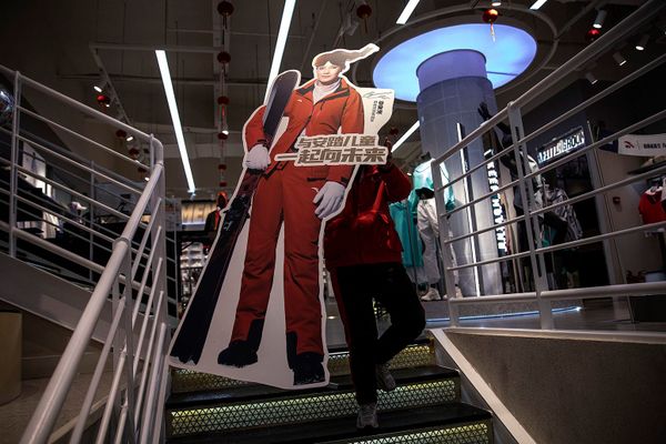 Indignity Vol. 2, No. 14: Medaling in the downfall.