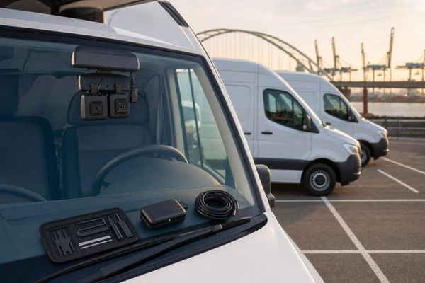 Best Fleet Tracking Devices for Vans in Southampton