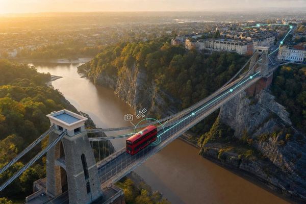 Best Fleet Tracking Devices for Buses in Bristol