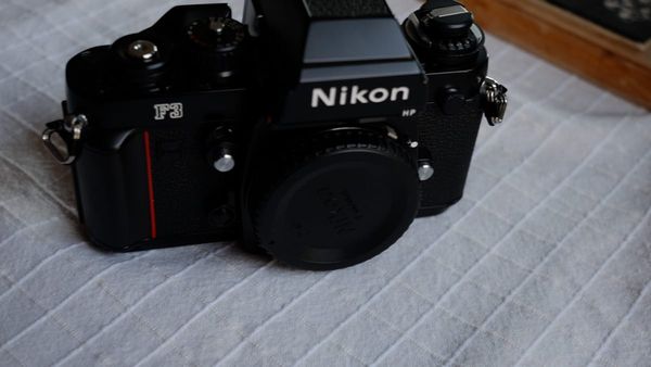 Fixing the viewfinder on my Nikon F3