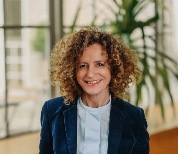 Rodičovská je trénink krizového managementu, říká headhunterka. Jak se po pauze úspěšně vrátit do hry